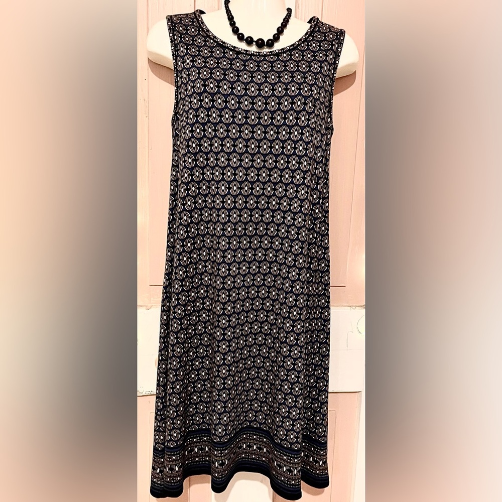 Max Studios Sleeveless Blue and Cream Patterned A-Line Dress